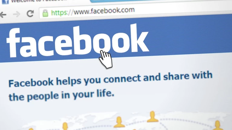 Θεσσαλονίκη: Άνδρας αναρτούσε στο FB φωτογραφίες γυναικών και ανηλίκων