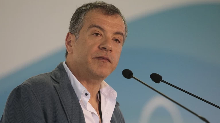 Θεοδωράκης: Μαύρισε τον ΣΥΡΙΖΑ, αλλά όχι ψηφίζοντας υπουργούς του χθες