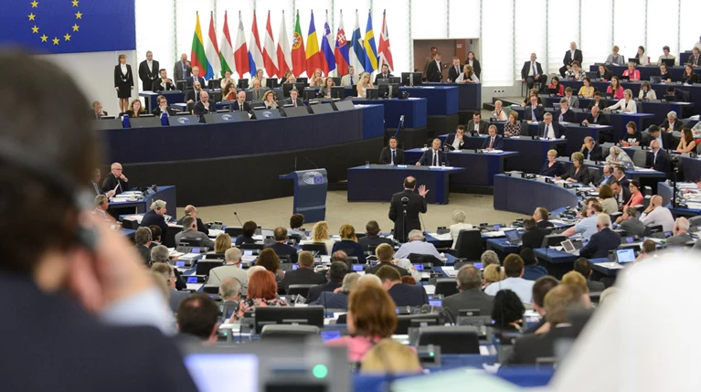 Η εκτίμηση του Ευρωκοινοβουλίου για την κατανομή εδρών σε 14 χώρες