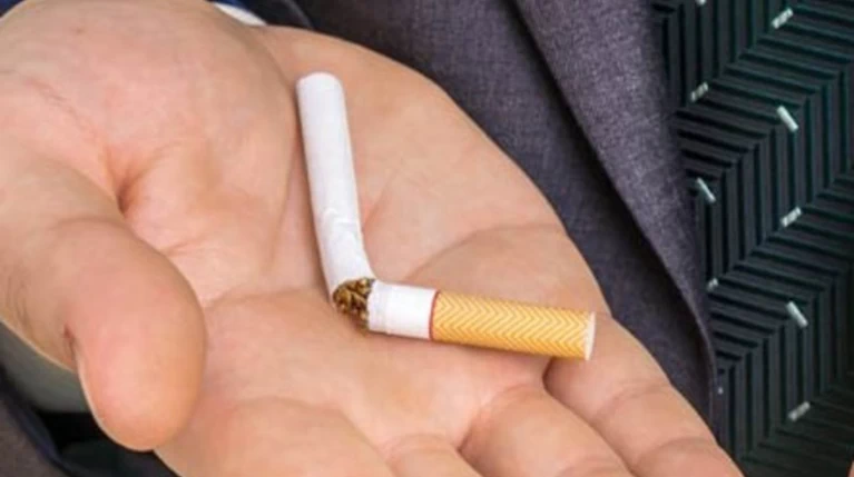 ΕΑΕ: Μάστιγα το τσιγάρο για τους Ελληνες