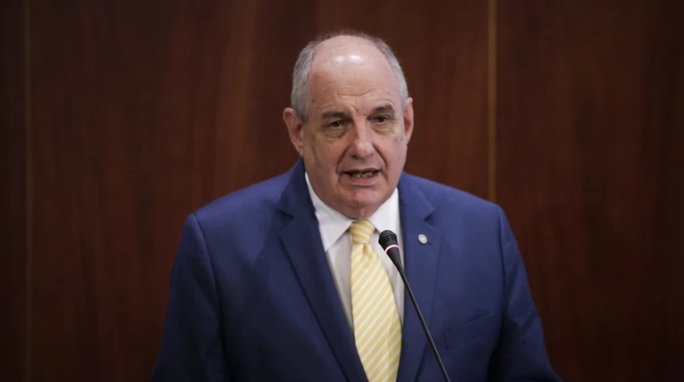 Κουίκ σε Παππά: Κόλλησε αριστερά η βελόνα, αλλά υπάρχουμε και εμείς
