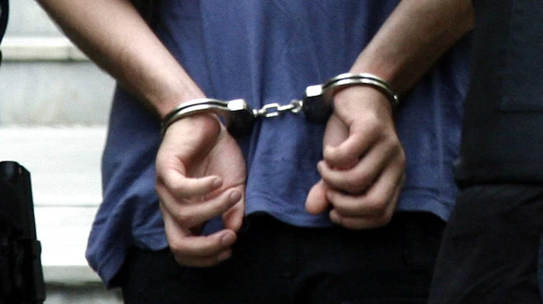 Θεσσαλονίκη: Παρίσταναν τους ηλεκτρολόγους για να κλέβουν σπίτια