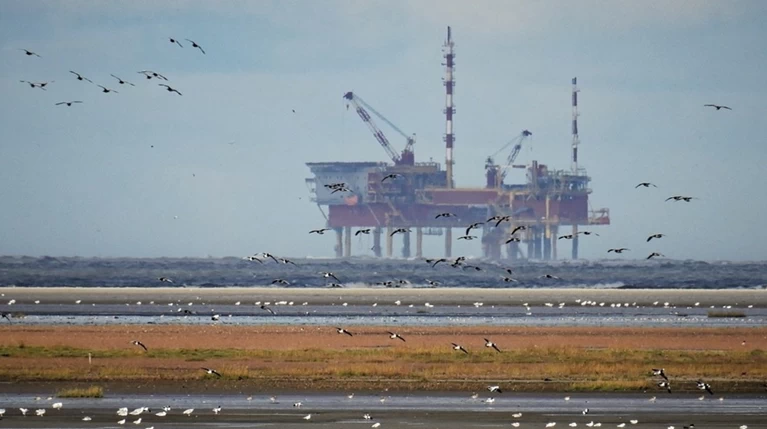 Πέφτουν οι υπογραφές με την Exxon για τα κοιτάσματα της Κρήτης