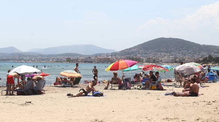 Έρχεται καύσωνας από την Τετάρτη, έως 41 βαθμούς ο υδράργυρος