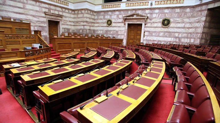 Διπλάσια η πιθανότητα για ψυχολογικά προβλήματα σε βουλευτές