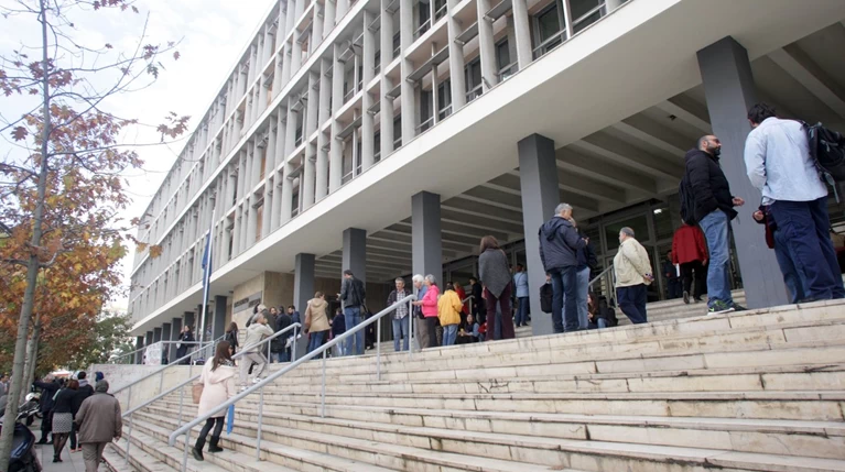 Αθώοι πανεπιστημιακοί γιατροί για υπερκοστολογήσεις ορθοπεδικών υλικών