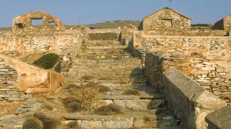 Η Μακρόνησος κηρύχθηκε αρχαιολογικός χώρος