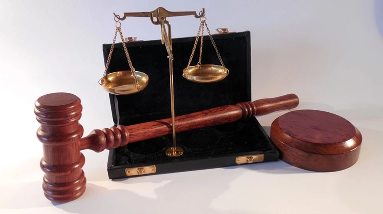 Κάθειρξη 15 ετών στην 51χρονη για το φόνο του συζύγου της στο Αιγάλεω