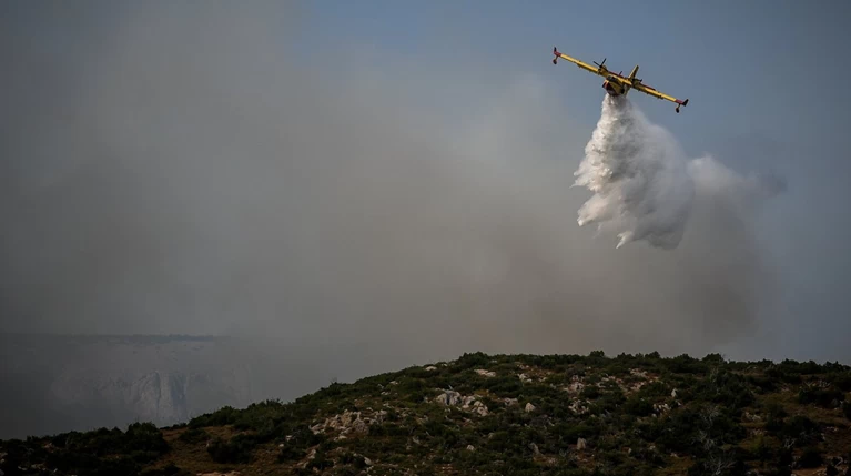 Τέσσερα τα πύρινα μέτωπα στην Εύβοια - Τι εκτιμά η Πυροσβεστική