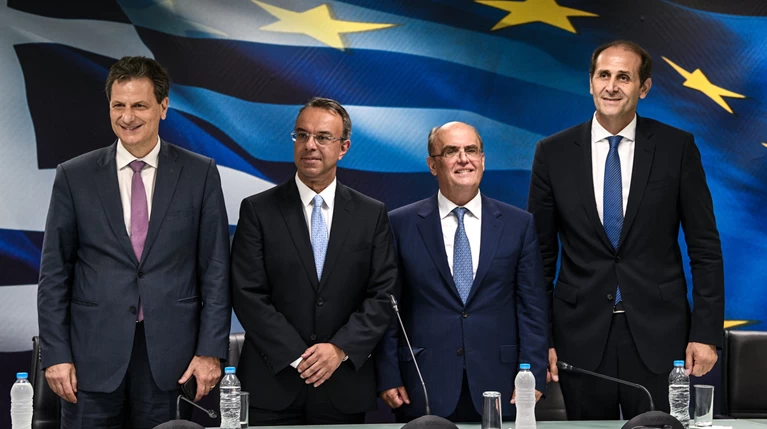 Στο Μέγαρο Μαξίμου το Σάββατο το οικονομικό επιτελείο