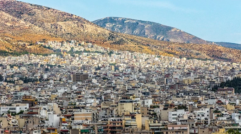 Στην "τσιμπίδα" της ΑΑΔΕ 20.000 ακίνητα Airbnb