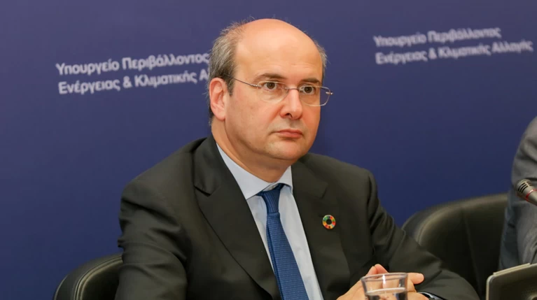 Χατζηδάκης:Τα 800 εκατ. στη ΔΕΗ χρωστούν 60.000 άνθρωποι που είναι πλούσιοι