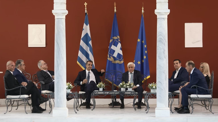 Αποκατάσταση Δημοκρατίας: Μηνύματα για Κυπριακό, Χ.Α. & τραγωδία στο Μάτι