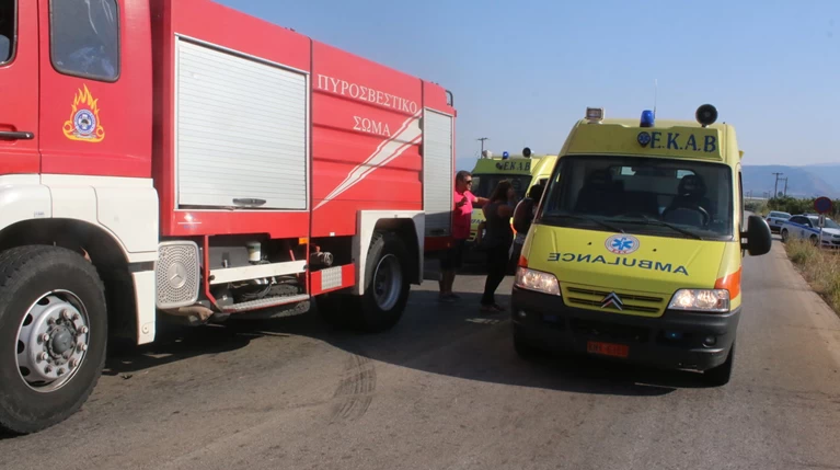 Σφοδρή σύγκρουση ΙΧ-Μία γυναίκα νεκρή και τρεις τραυματίες