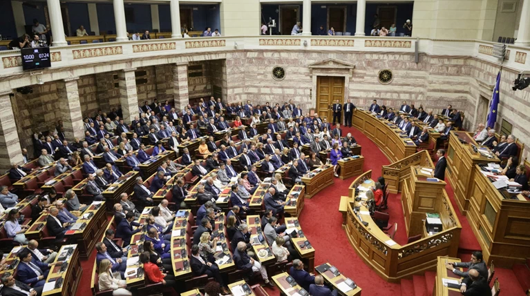 Εγκρίθηκε κατά πλειοψηφία η αρχή του ν/σ για το επιτελικό κράτος