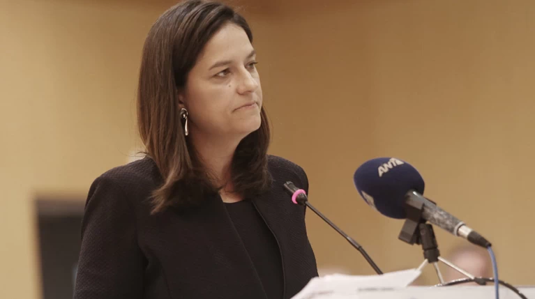 Κεραμέως: Μειώνουμε ύλη, καταργούμε κόκκινες & πράσινες σχολές