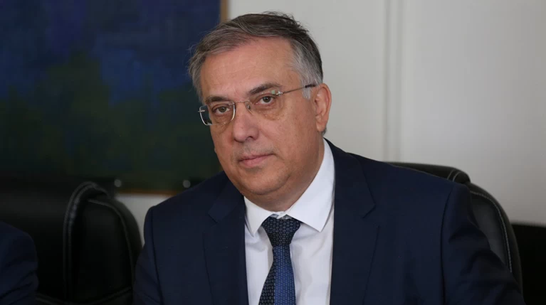 Θεοδωρικάκος: Προσλαμβάνονται 4.500 εκπαιδευτικοί στην Ειδική Αγωγή