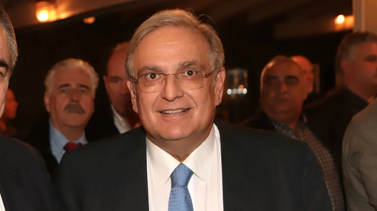 Νέος πρόεδρος των ΕΛΠΕ ο πρώην υπουργός Γιάννης Παπαθανασίου