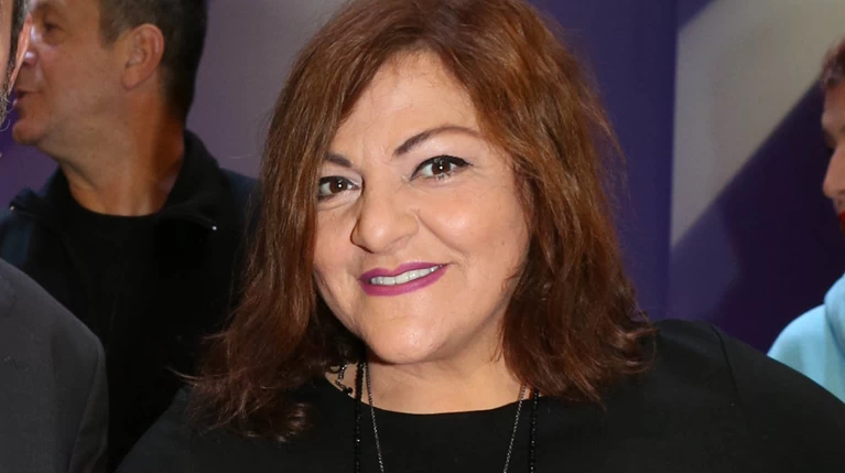 Απίστευτο ατύχημα στην παραλία για τη Σταυροπούλου: όλα ξεκίνησαν από φάρσα