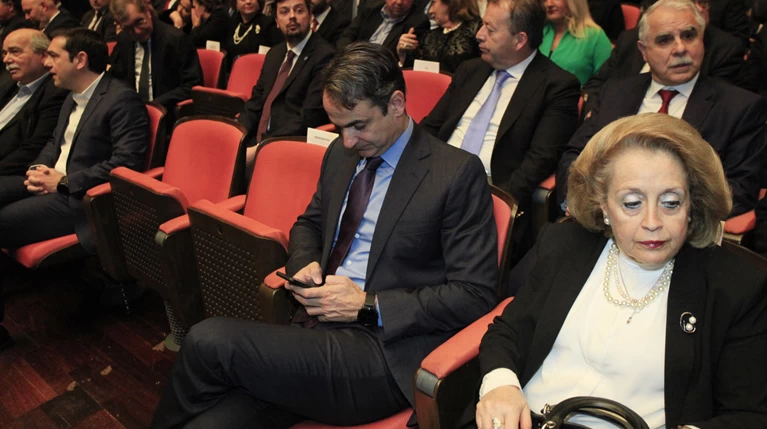 FT: «Πρώτη πολιτική δοκιμασία» του Κυρ. Μητσοτάκη, η αντικατάσταση Θάνου