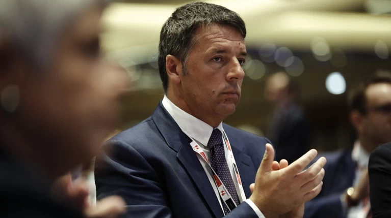 Ο Ρέντσι καθορίζει τις πολιτικές εξελίξεις στην Ιταλία