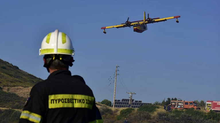 Πολύ υψηλός και την Τρίτη ο κίνδυνος πυρκαγιάς, ιδιαίτερα στην Αττική