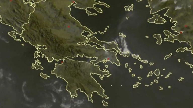 Οι φωτιές σε Εύβοια και Θήβα από το διάστημα