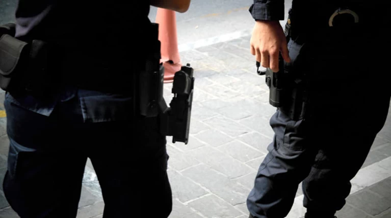 Σύλληψη αστυνομικού στη Ρόδο για εμπλοκή σε κύκλωμα ναρκωτικών