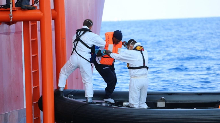 Η συγκλονιστική μαρτυρία ενός επιζώντα μετανάστη από ναυάγιο