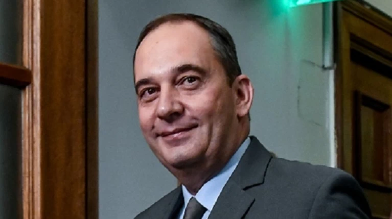 Ο Πλακιωτάκης κάλεσε σε ακρόαση τους υπευθύνους για το χάος στη Σαμοθράκη