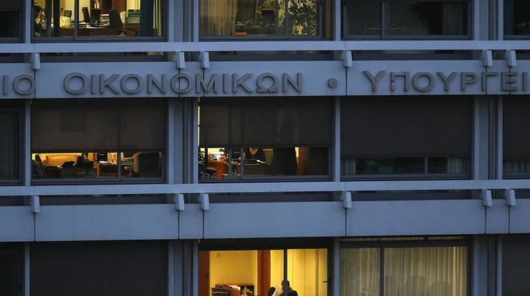 Ελαφρά μειωμένες οι οφειλές του Δημοσίου τον Ιούνιο