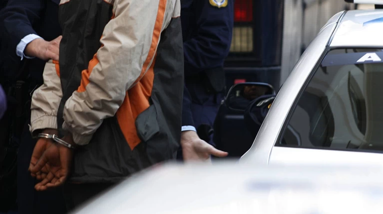 Απήγαγαν ομοεθνή τους στην Κόρινθο και τον εκβίαζαν