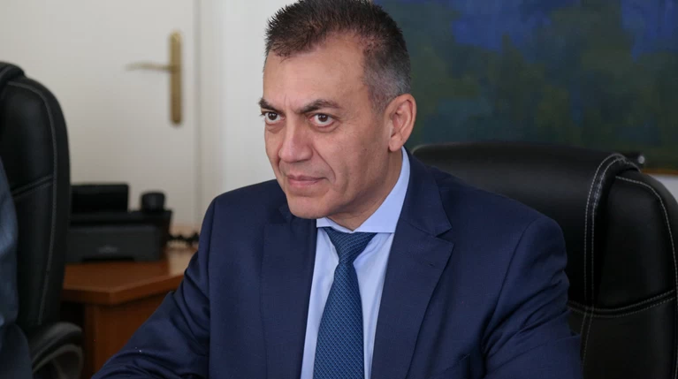 Βρούτσης: Επιπλέον 86 υπάλληλοι για την απονομή συντάξεων