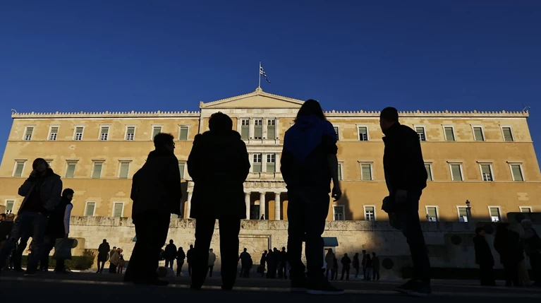 Opinion Poll: Στο 55% η ικανοποίηση από την κυβέρνηση