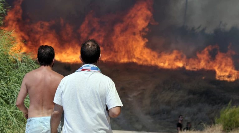 Φωτιά ξέσπασε στον Ταΰγετο κοντά στο χωριό Λαδά