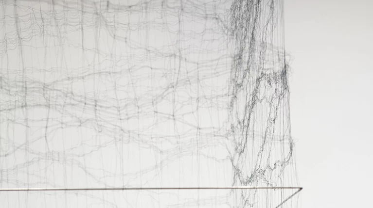 Κλωστές, σύρμα και δυο εικαστικοί στο TAF the art foundation