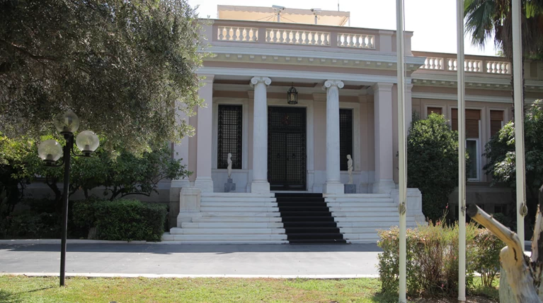 Δύο σενάρια στο τραπέζι της κυβέρνησης για το φάκελο Novartis