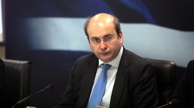 Χατζηδάκης: Μειώνεται η προκαταβολή για οφειλές στη ΔΕΗ