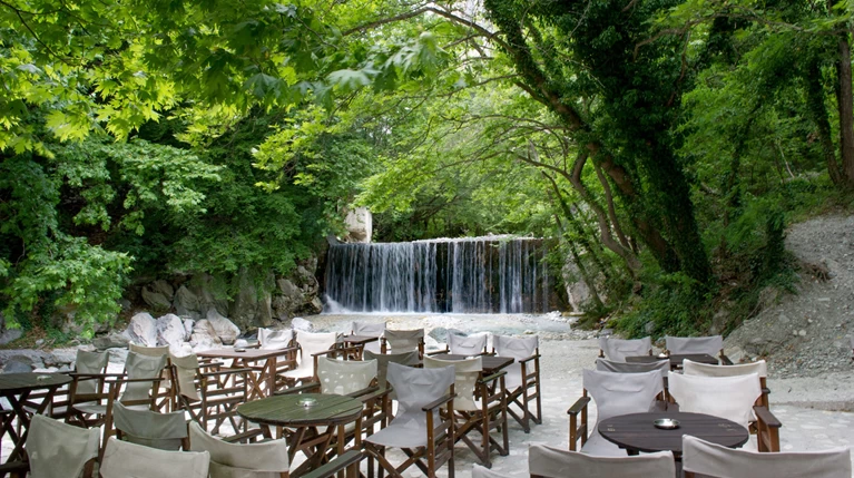 Πίστωση χρόνου για τα Λουτρά Πόζαρ - Τι συμβαίνει με τις ιαματικές πηγές
