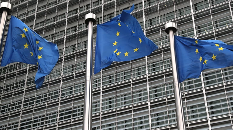Γαλλικό "μπλόκο" στην ένταξη Αλβανίας και Β. Μακεδονίας