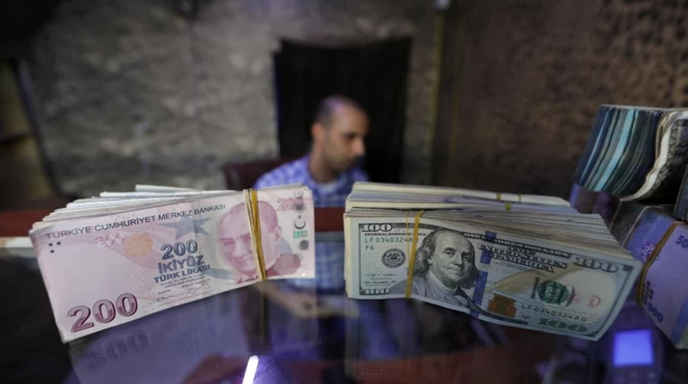 Reuters: Η λίρα μπορεί να είναι η 'αχίλλειος πτέρνα' της Τουρκίας στη Συρία