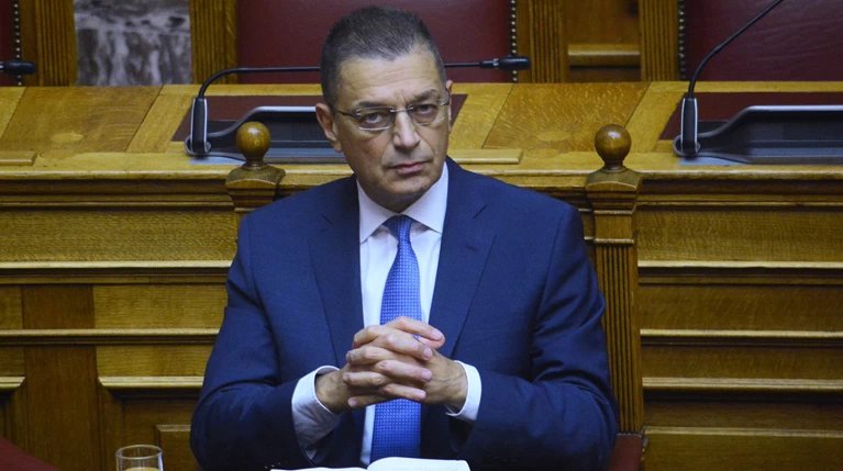 Στο Υπουργείο Άμυνας ο συντονισμός για τη μετεγκατάσταση προσφύγων