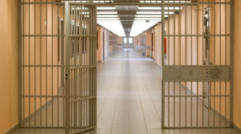 Τεράστια μίζα για την κατασκευή της μεγαλύτερης φυλακής στην Ευρώπη