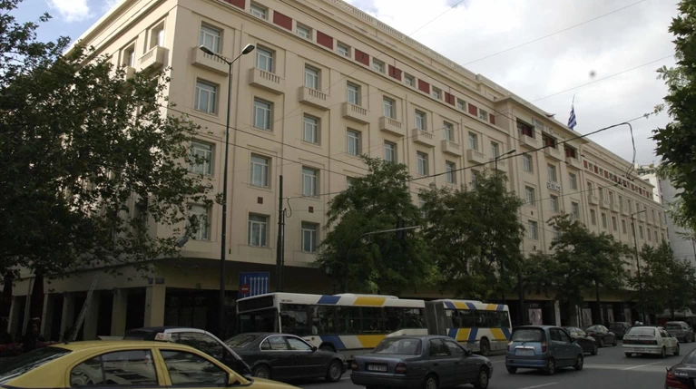 Νέοι ισχυροί επενδυτές στα πολυκαταστήματα «attica»