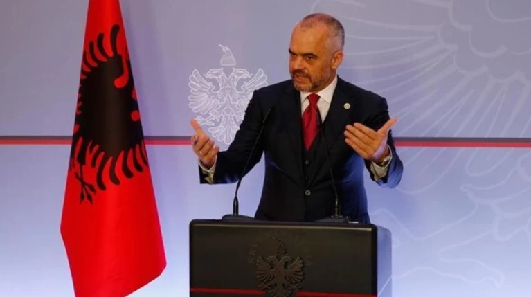 Kλιμακώνεται η πολύμηνη πολιτική κρίση στην Αλβανία