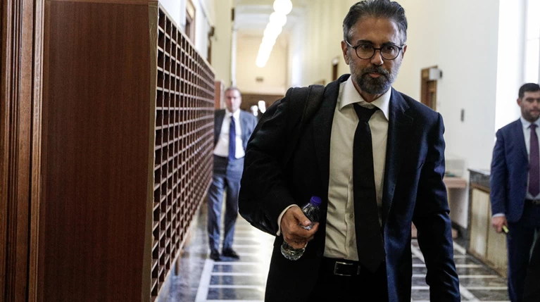 Aποκάλυψη: Οι «υπόγειες» σχέσεις Φρουζή με στελέχη του ΣΥΡΙΖΑ
