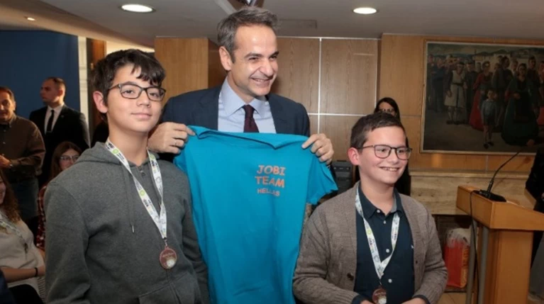 Μητσοτάκης: «Μέσα από το σχολείο του μέλλοντος, θέλουμε την ευρεία γνώση»