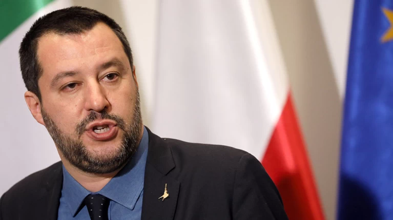 Μύδροι και από Σαλβίνι: «Έδωσαν τη Λιβύη στην Τουρκία»