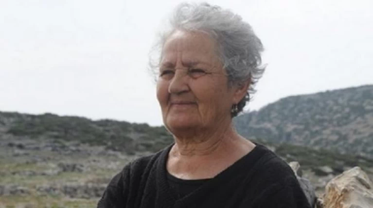 Κυρά Ρηνιώ στην Κίναρο: «Αν πεθάνω θα πάρουν το νησί οι Τούρκοι»