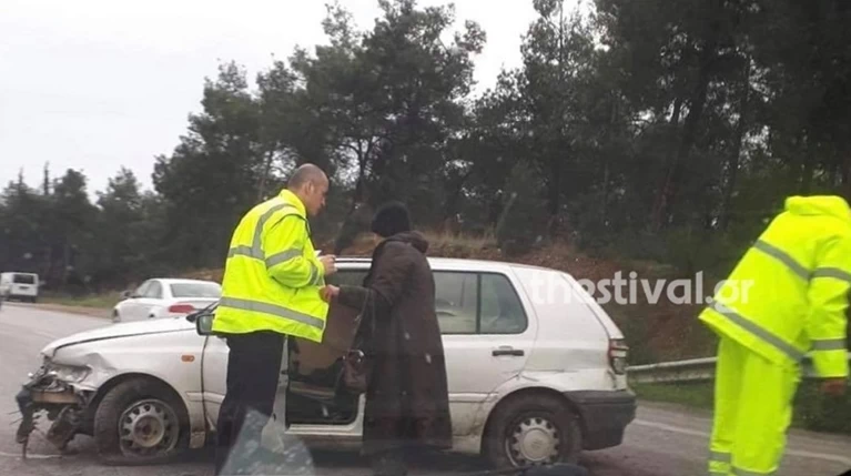 Χάος στη Θεσσαλονίκη λόγω βροχής και πολλαπλής καραμπόλας